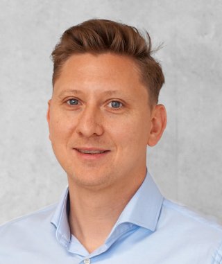 Robert  Nowotarski